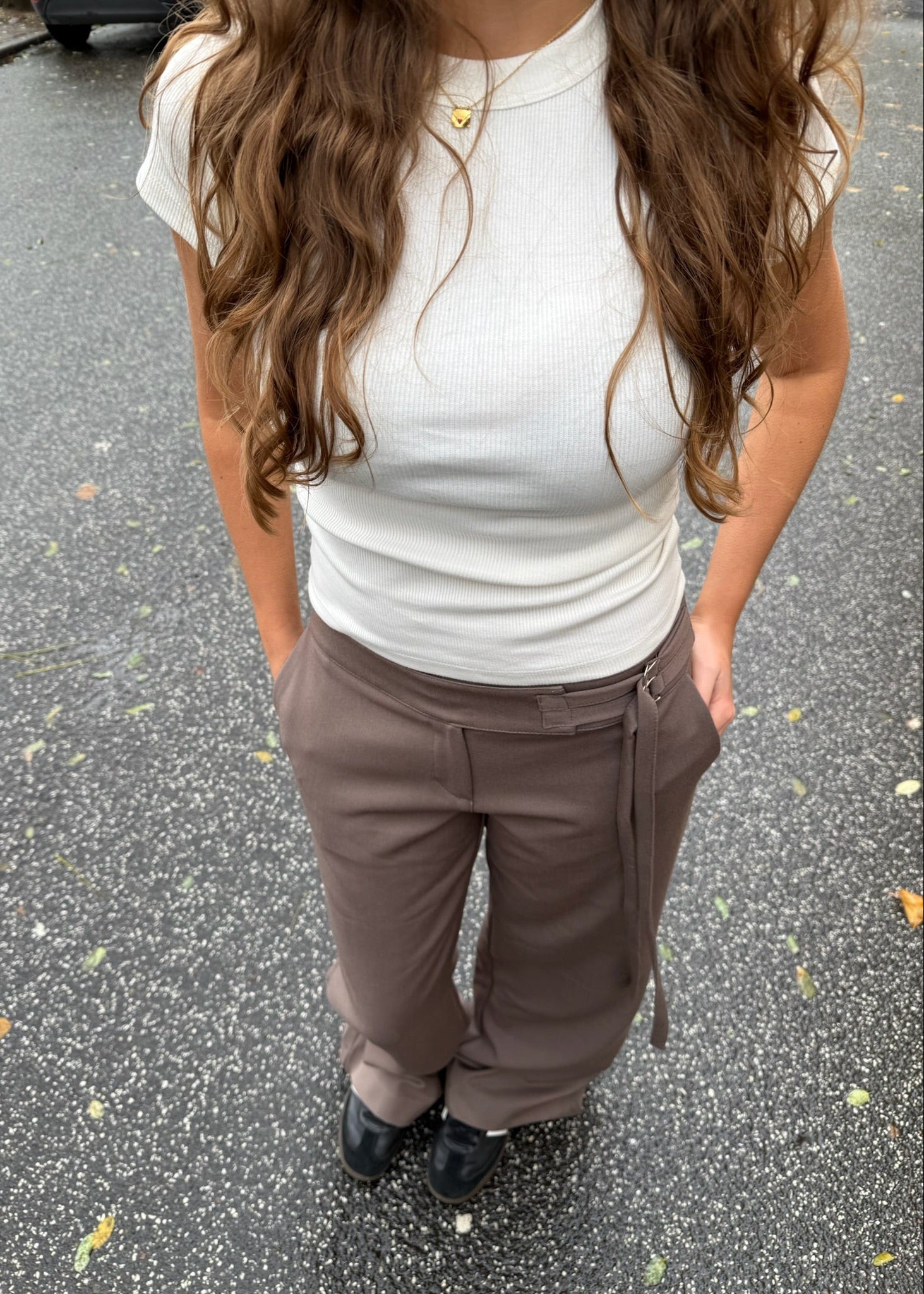 Low Waist Bukser med Spænde - Brun - ByStenholt.dk