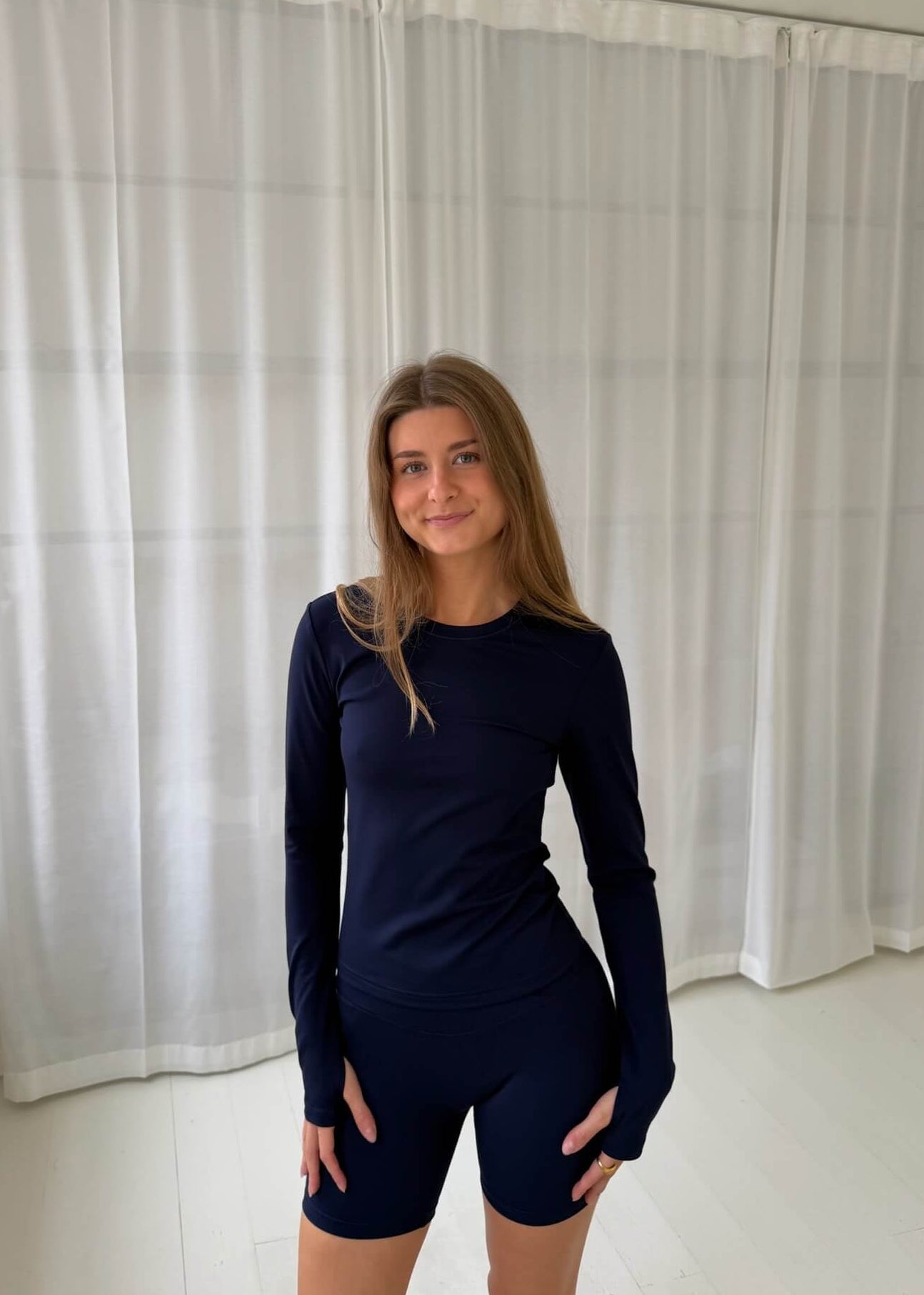 Active Langærmet Bluse - Navy - ByStenholt.dk