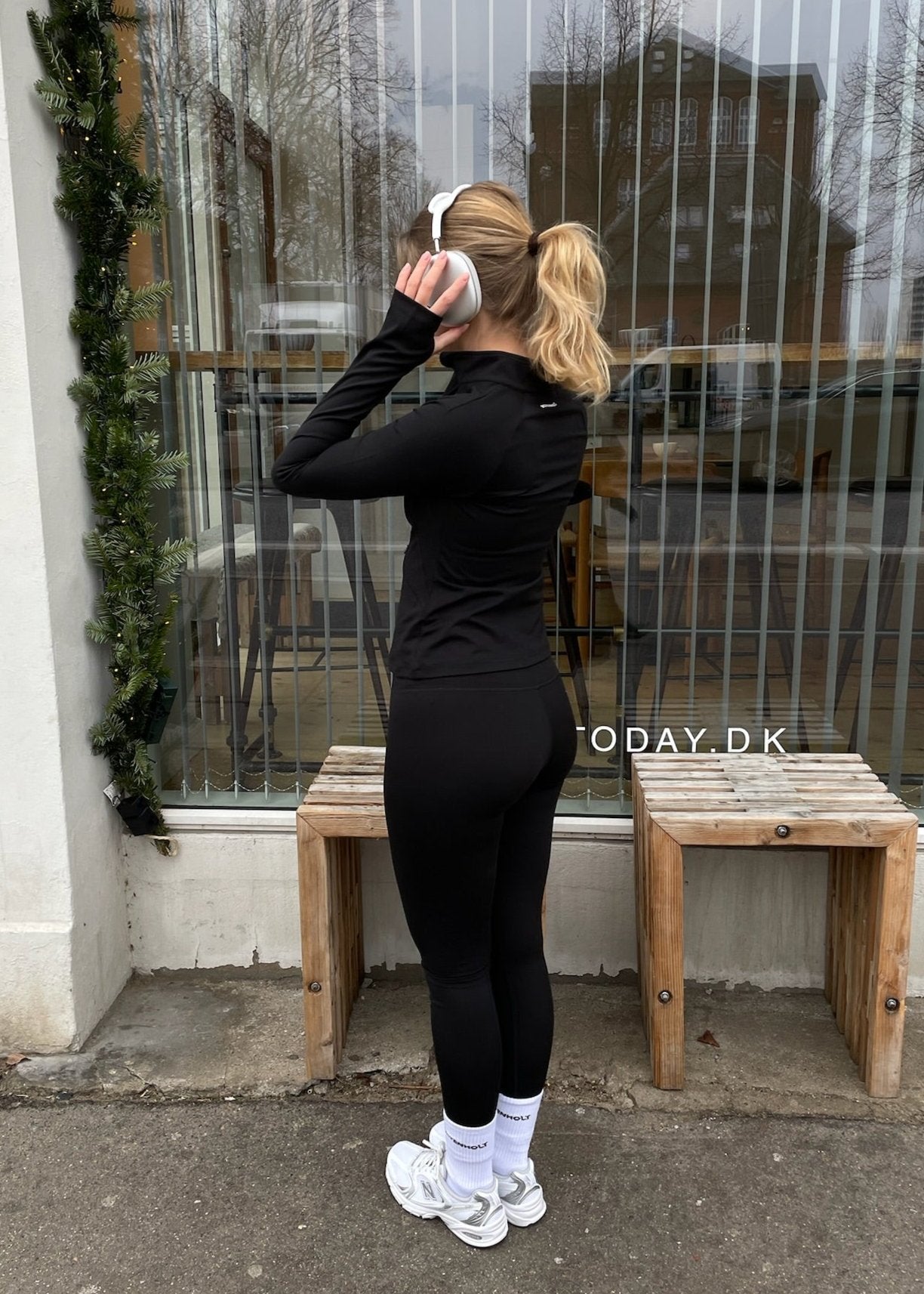 S - 169cm