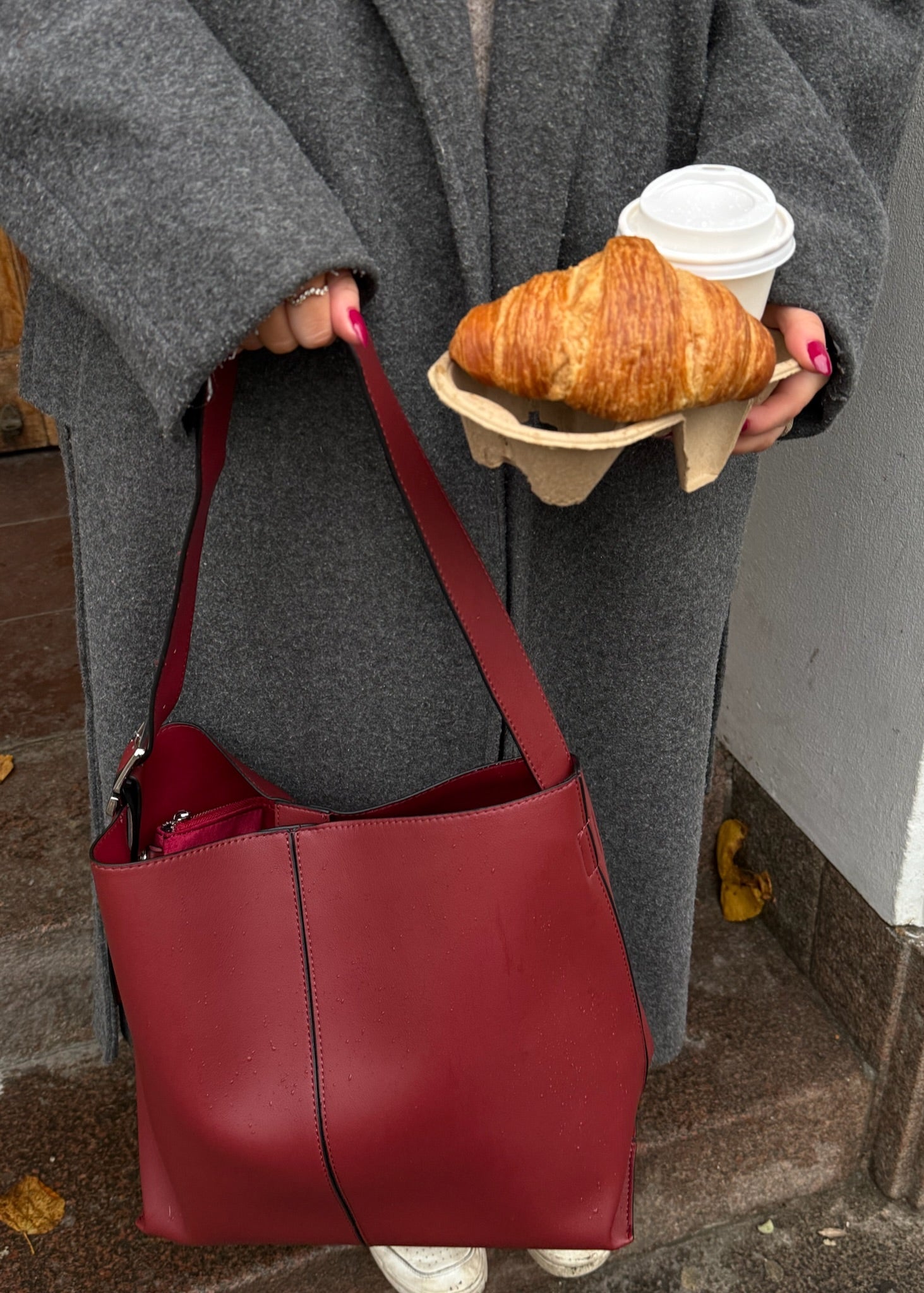 Ava Skuldertaske - Bordeaux - ByStenholt.dk