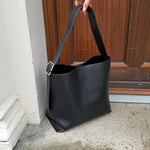 Ava Skuldertaske - Sort - ByStenholt.dk