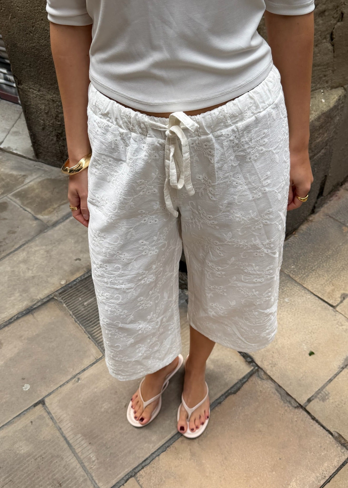 Broderet Low Waist Capribukser - ByStenholt.dk