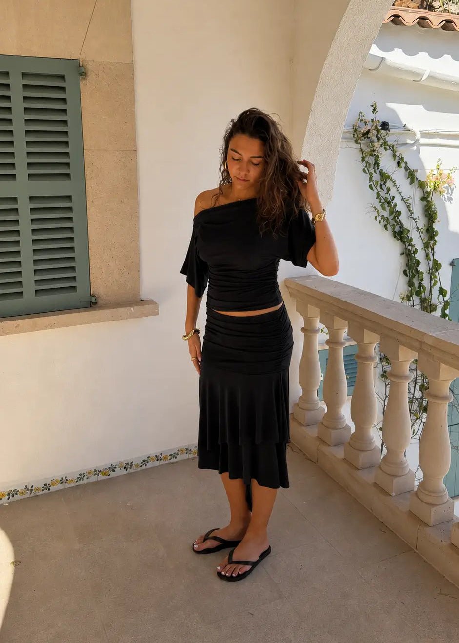 Clara Waisted Top + Aia Nederdel Sæt - Sort - ByStenholt.dk