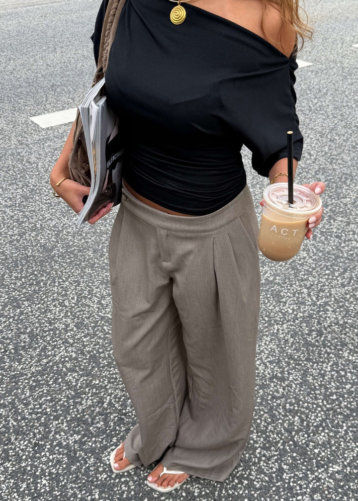 Clara Waisted Top - Sort - ByStenholt.dk
