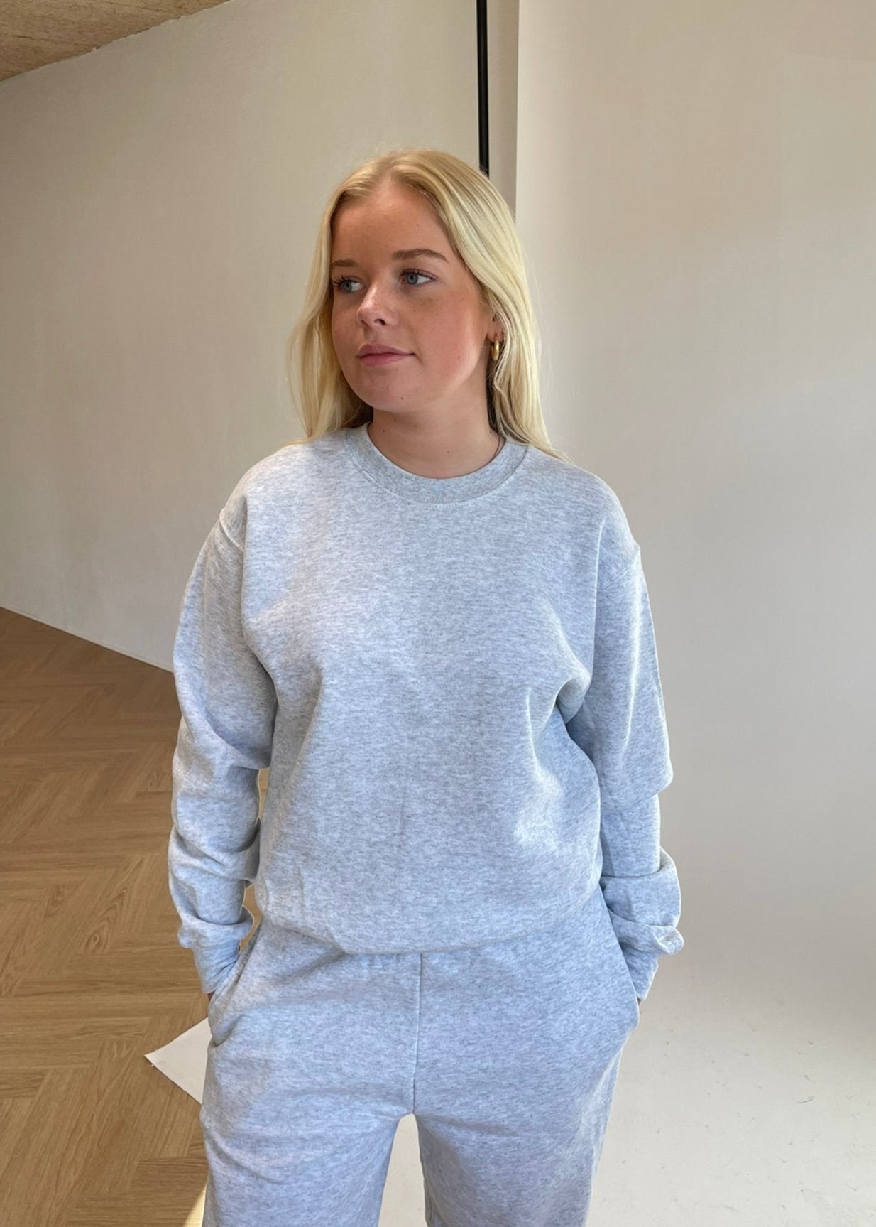 Crewneck Sweatshirt - Grå - ByStenholt.dk