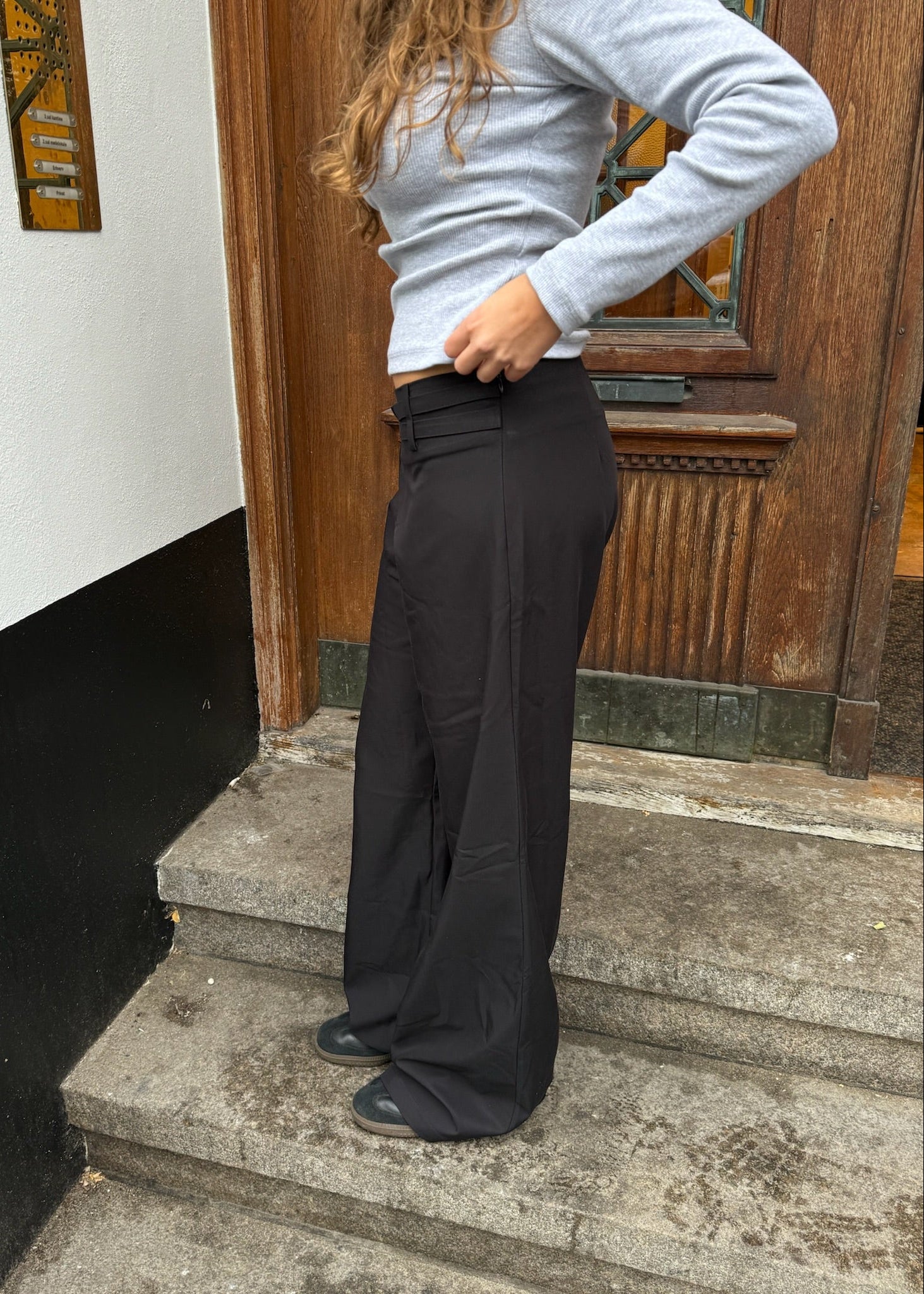 Elira Low Waist Bukser - Sort - ByStenholt.dk