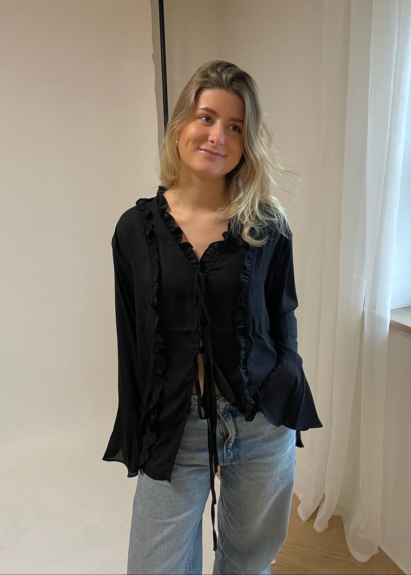 Emily Bluse - Sort - ByStenholt.dk