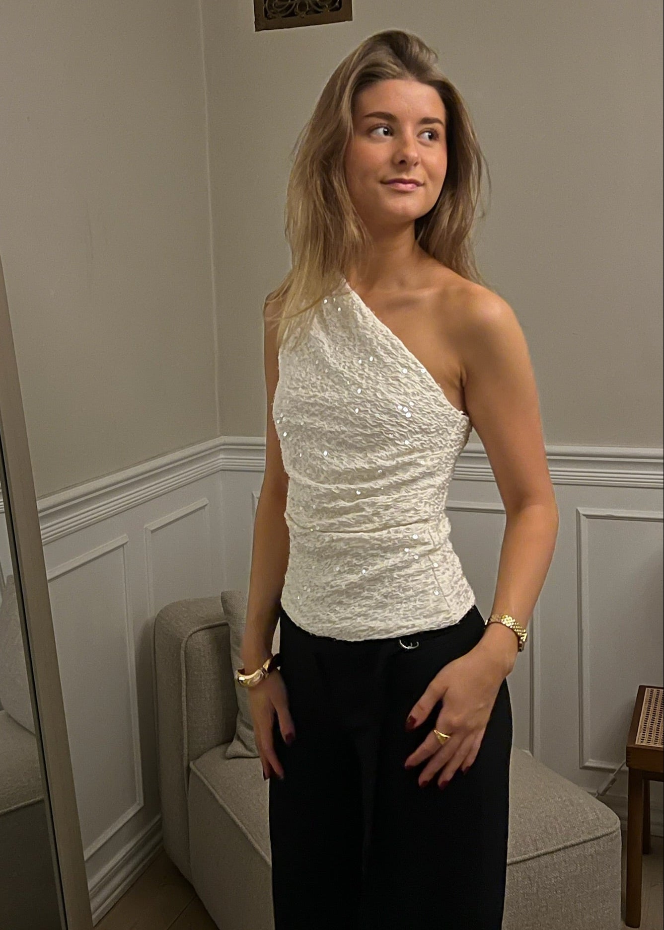 Gia One Shoulder Paillet Top - Creme - ByStenholt.dk