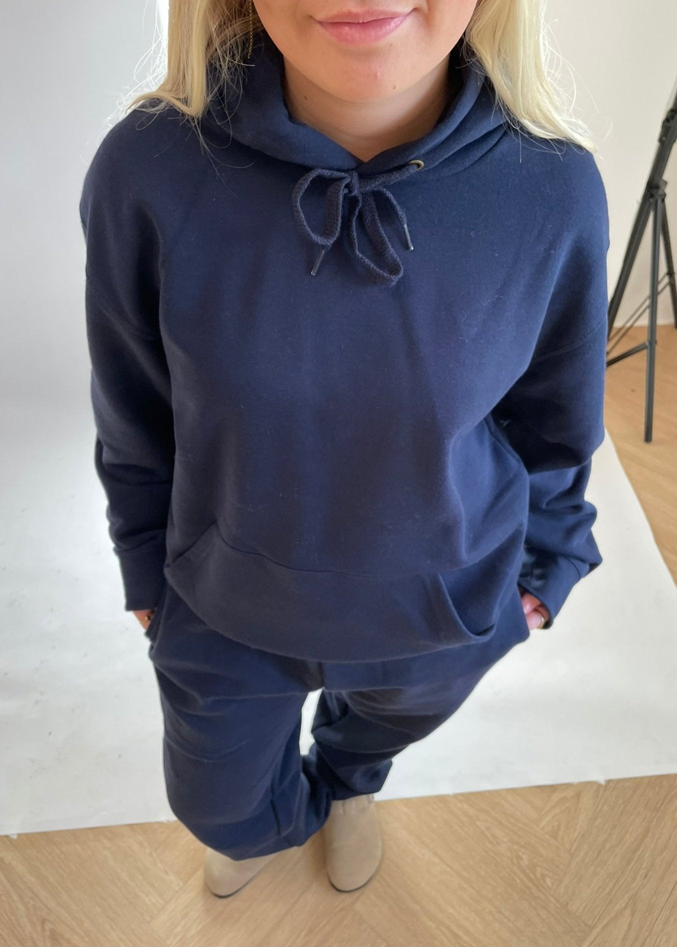 Hoodie - Navy - ByStenholt.dk