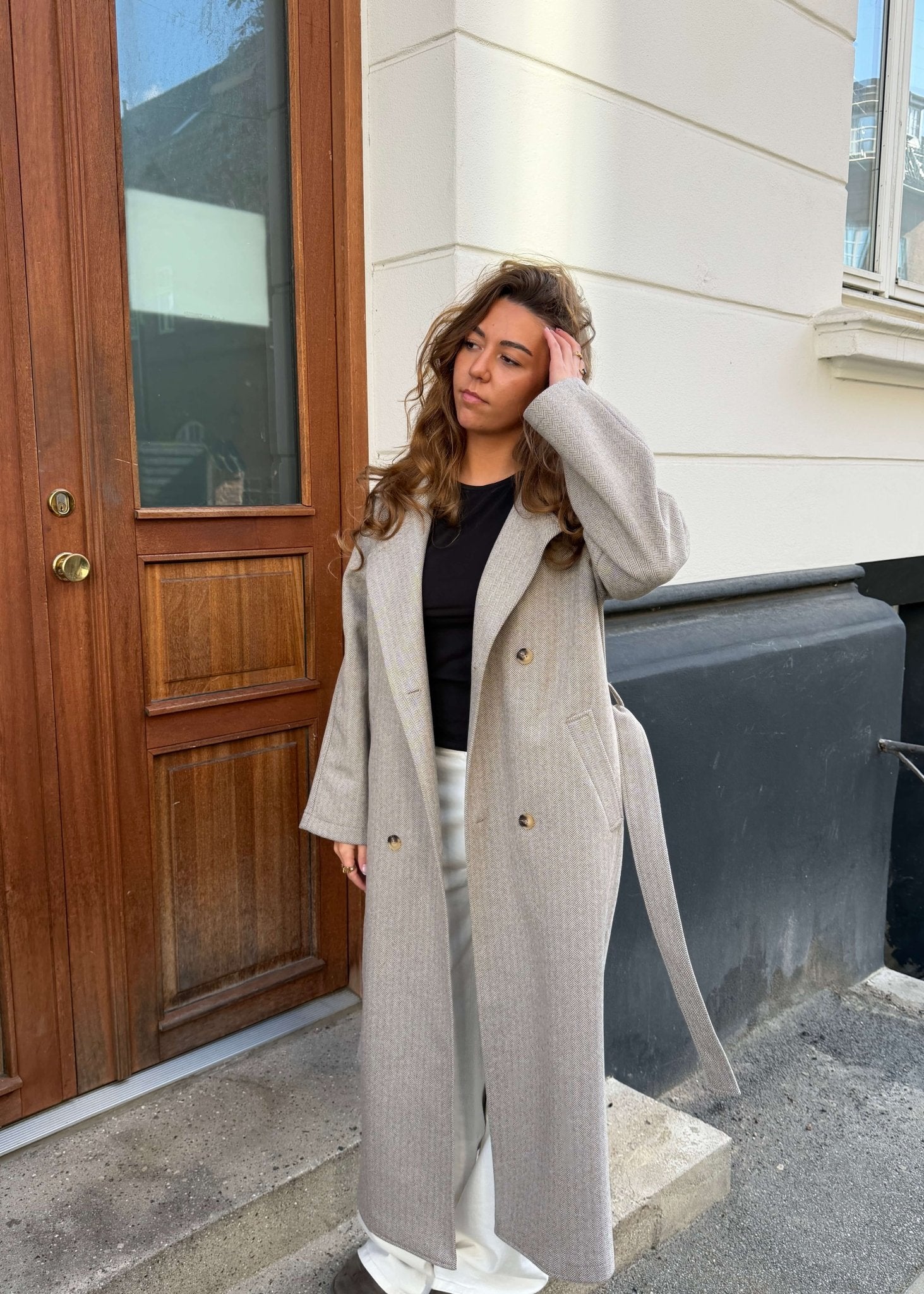 Isabel Lang Frakke - Beige - ByStenholt.dk
