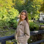 Klassisk Kort Trenchcoat - Taupe - ByStenholt.dk