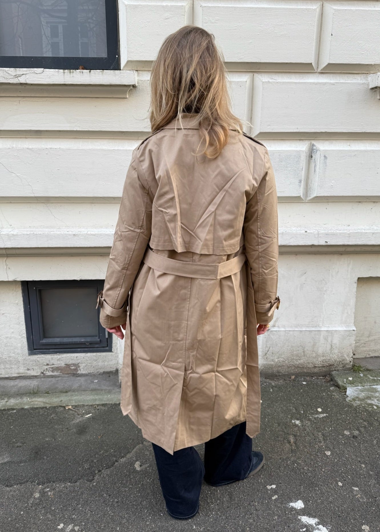 Lang Trenchcoat - Beige - ByStenholt.dk