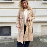 Lang Trenchcoat - Beige - ByStenholt.dk