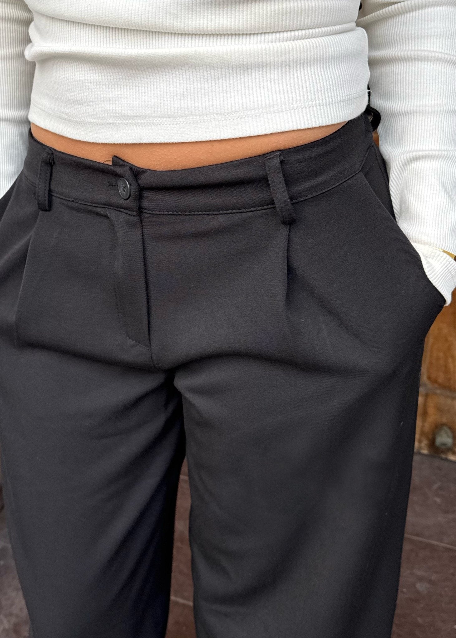 Lara Low Waist Habitbukser - Sort - ByStenholt.dk