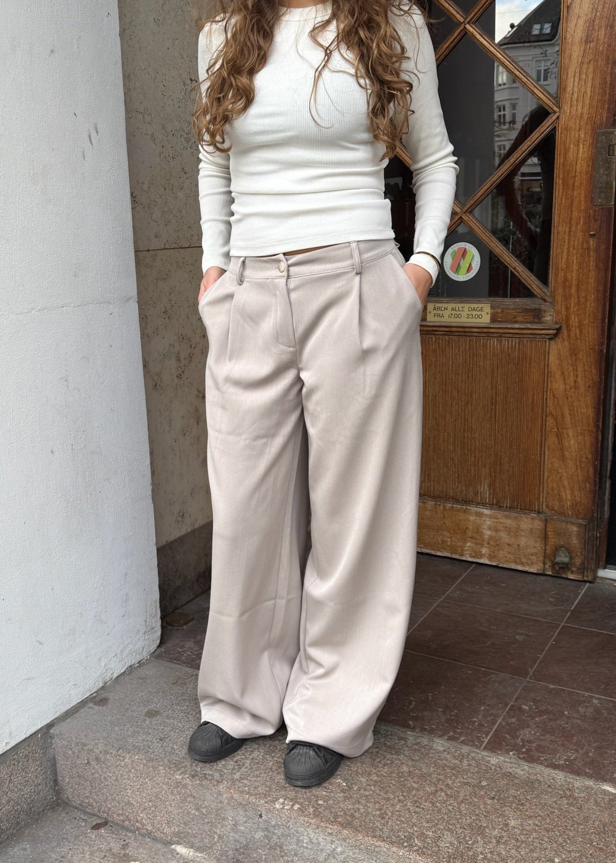 Lara Low Waist Habitbukser - Taupe - ByStenholt.dk