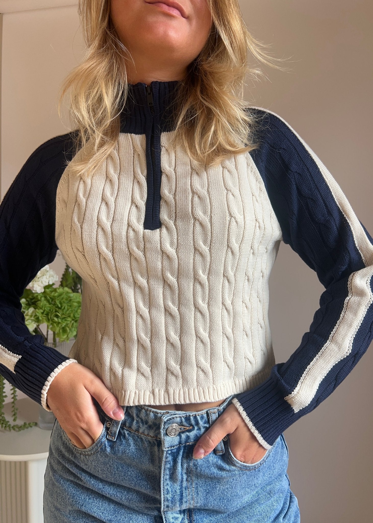 Lea Strik - Creme/Navy - ByStenholt.dk