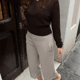 Loui figursyet Strik - Mørkebrun - ByStenholt.dk