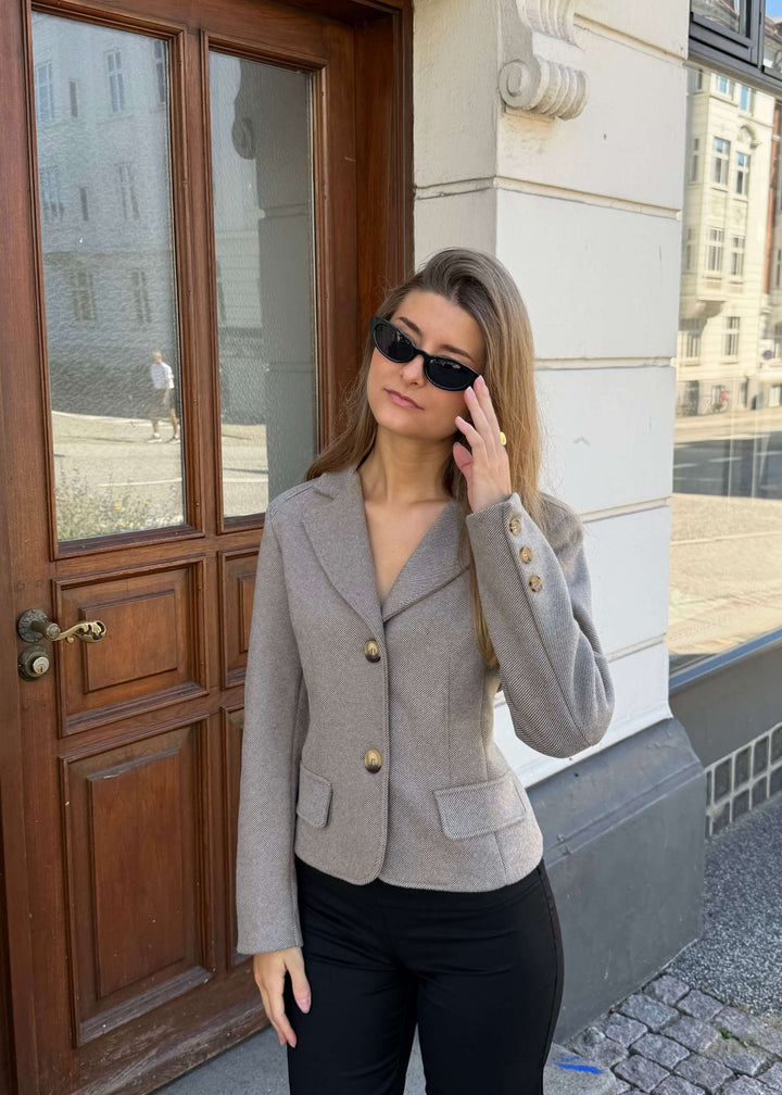Mae Fitted Blazer - Beige - ByStenholt.dk