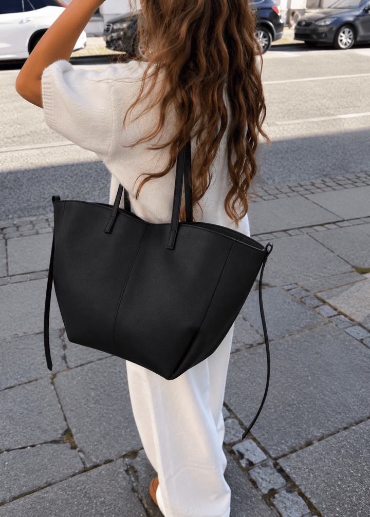 Mira Taske - Sort - ByStenholt.dk