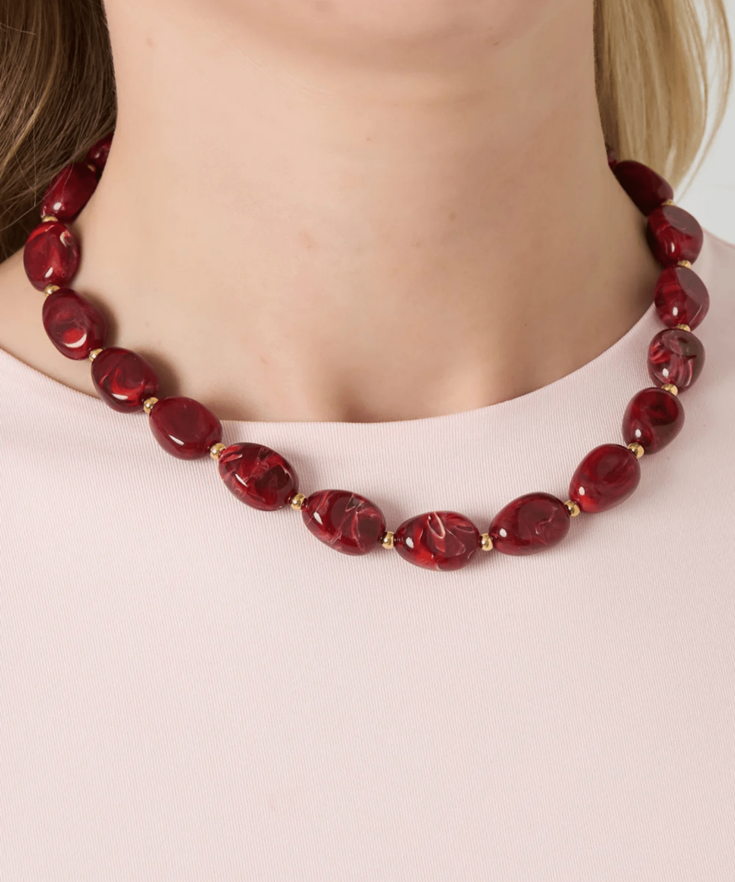 Nani Chunky Perlehalskæde - Rød - ByStenholt.dk