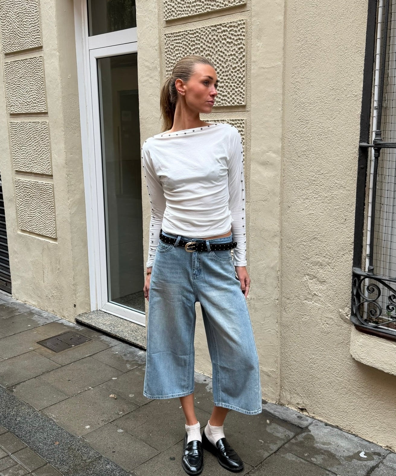 Nova Bluse med Nitter - Hvid - ByStenholt.dk