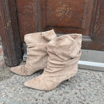 Pleated Ruskind Ankelstøvler - Beige - ByStenholt.dk