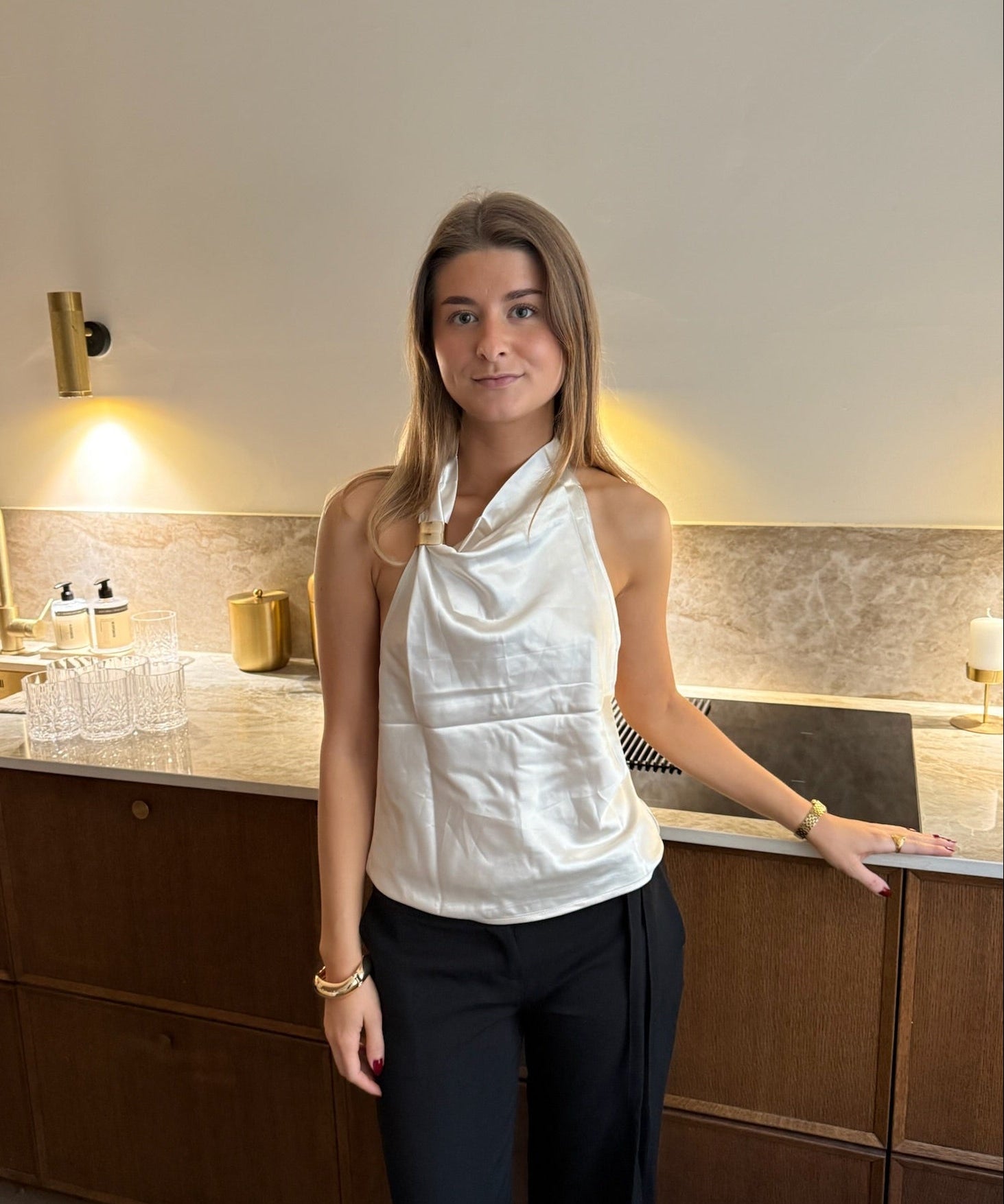 Satin Top med Guldring - Creme - ByStenholt.dk