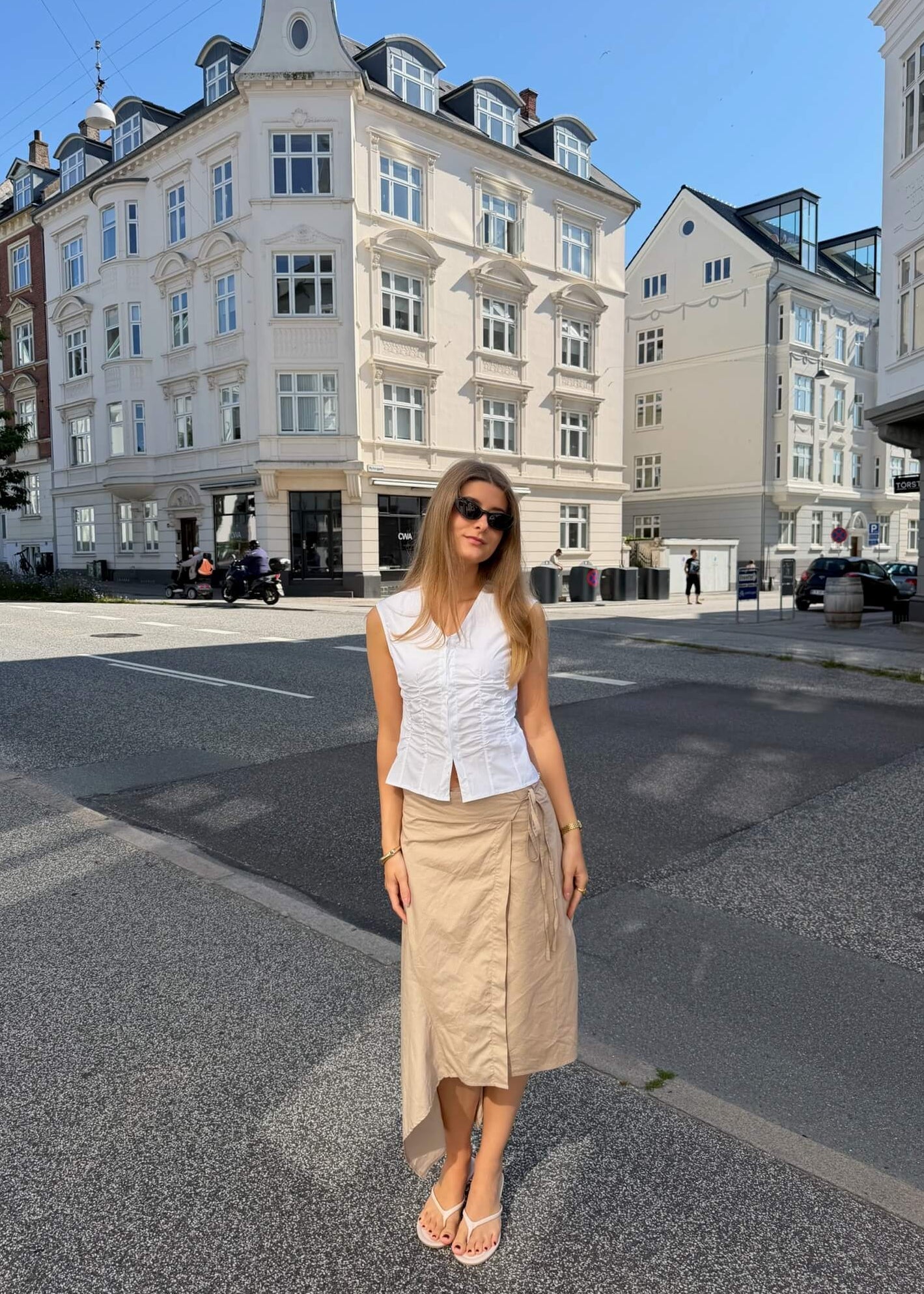 Skandi Asymmetrisk Nederdel - Beige - ByStenholt.dk