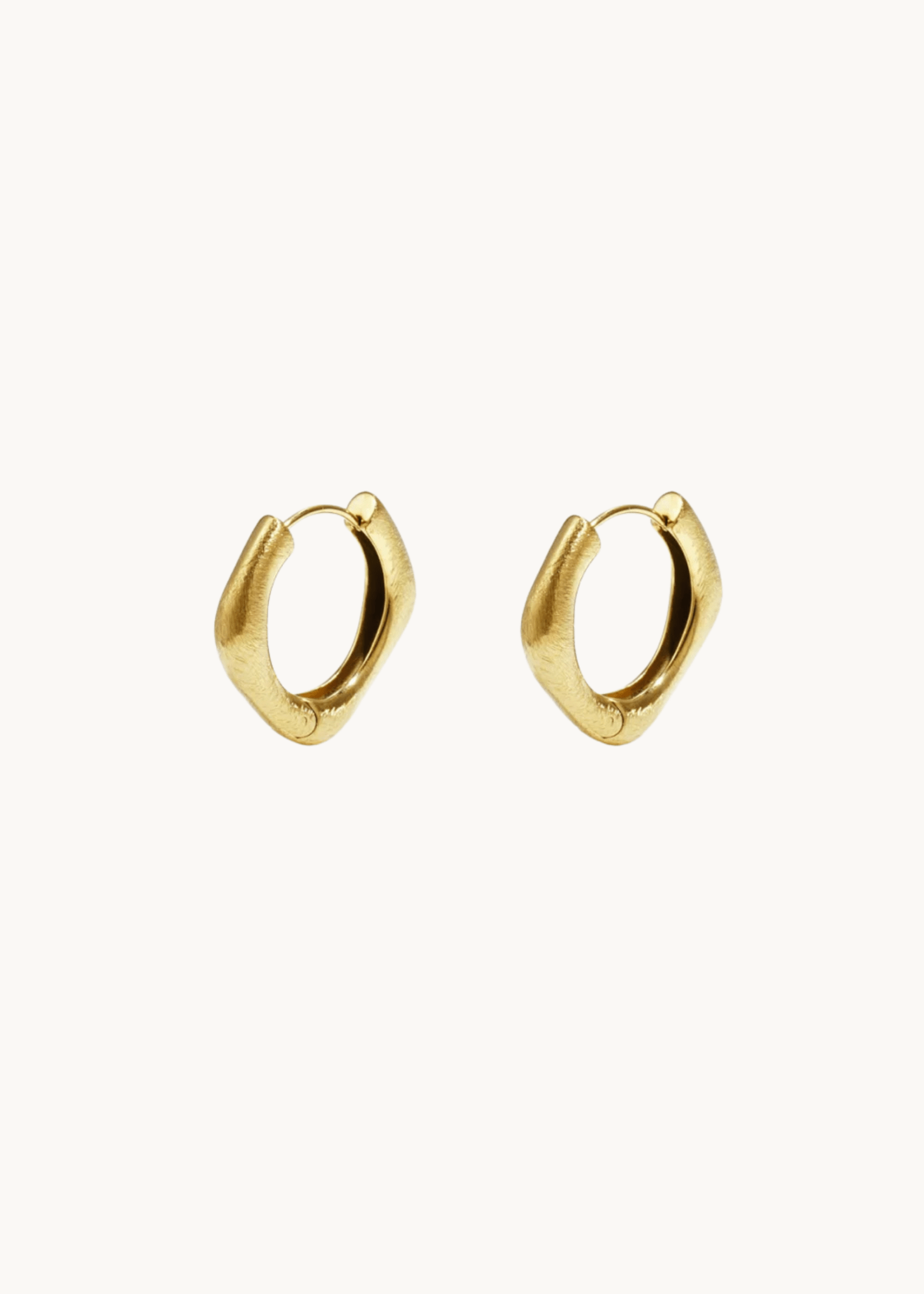 Soft Curve Hoops - Guldbelagt - ByStenholt.dk