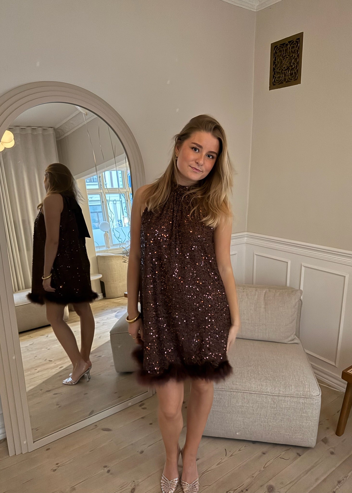 Thea Paillet Kjole - Mørkebrun - ByStenholt.dk