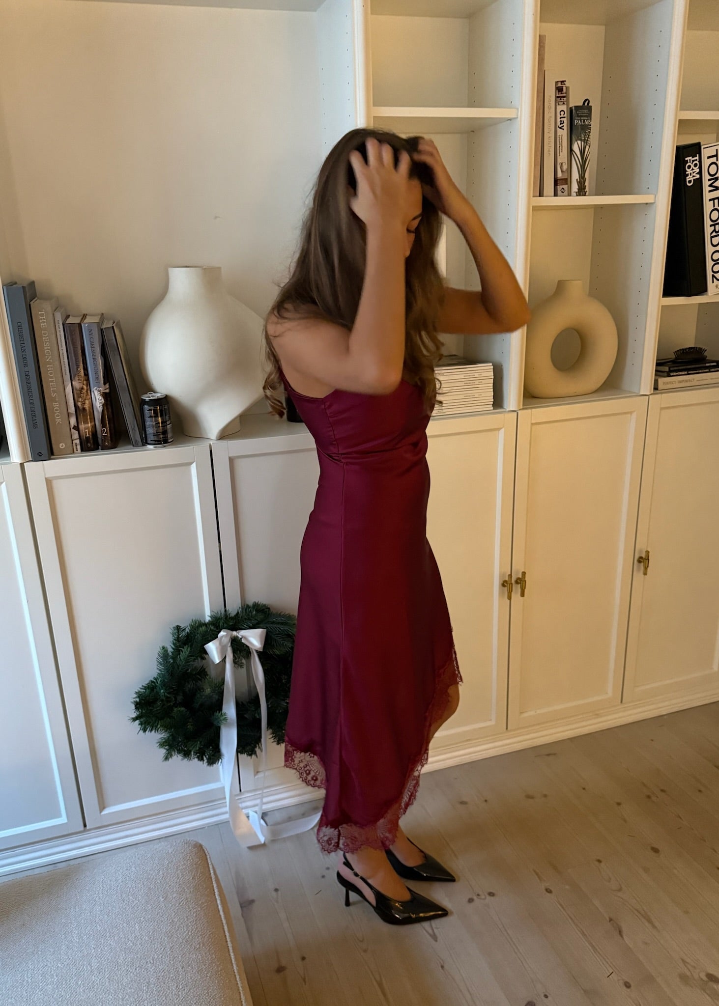 Velu Satin Kjole - Bordeaux - ByStenholt.dk